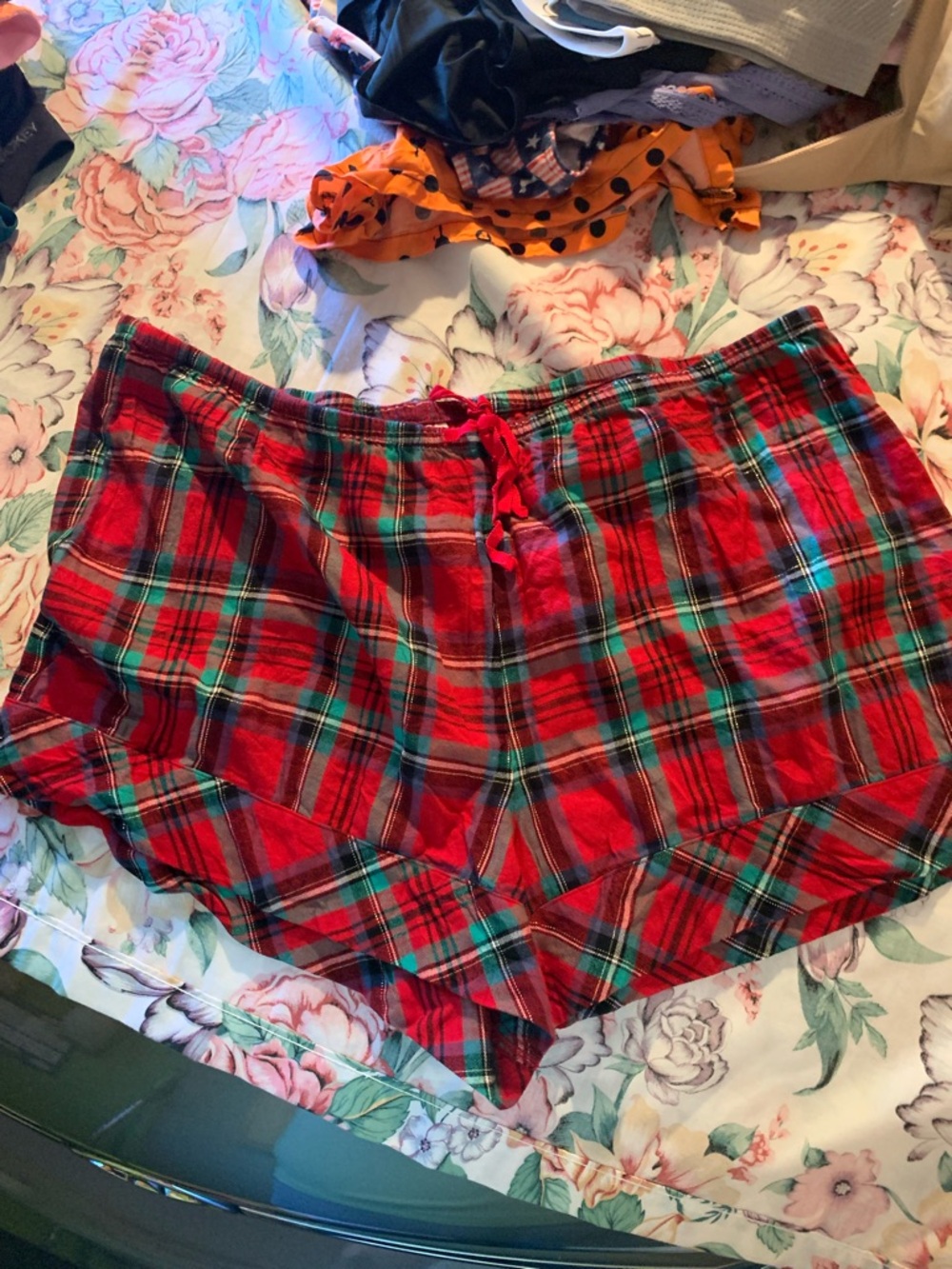 Victoria Secret Red Plaid Lounge Shorts Size XL